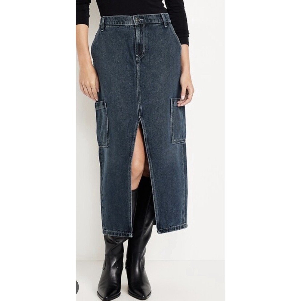 Old Navy Mid Rise Cargo Denim Midi Skirt Gray Size 16 Front Slit Pockets NWT
